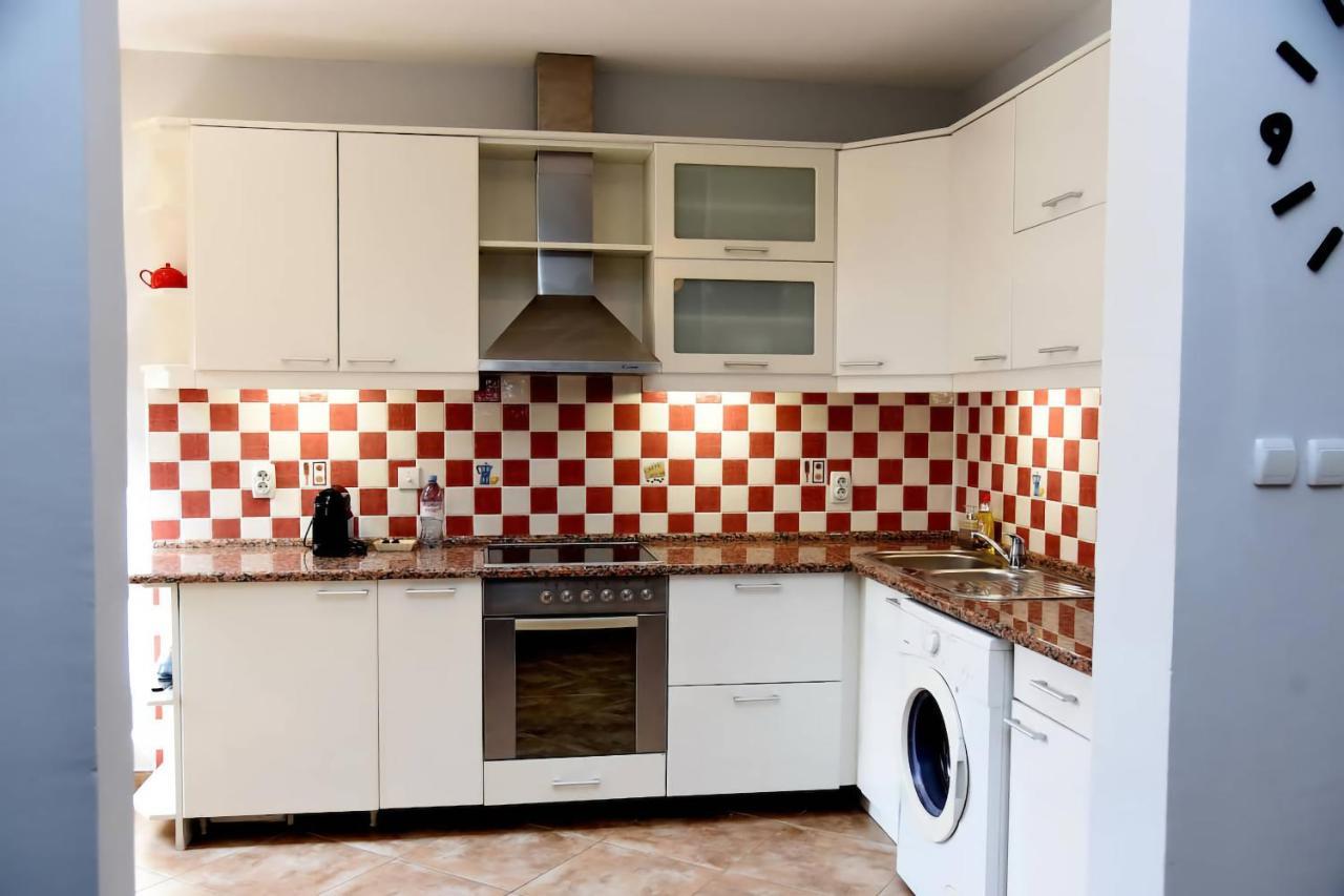 Cozy 2 Bedroom Apartment In Antique Bizanti Palace Kotor Exterior photo