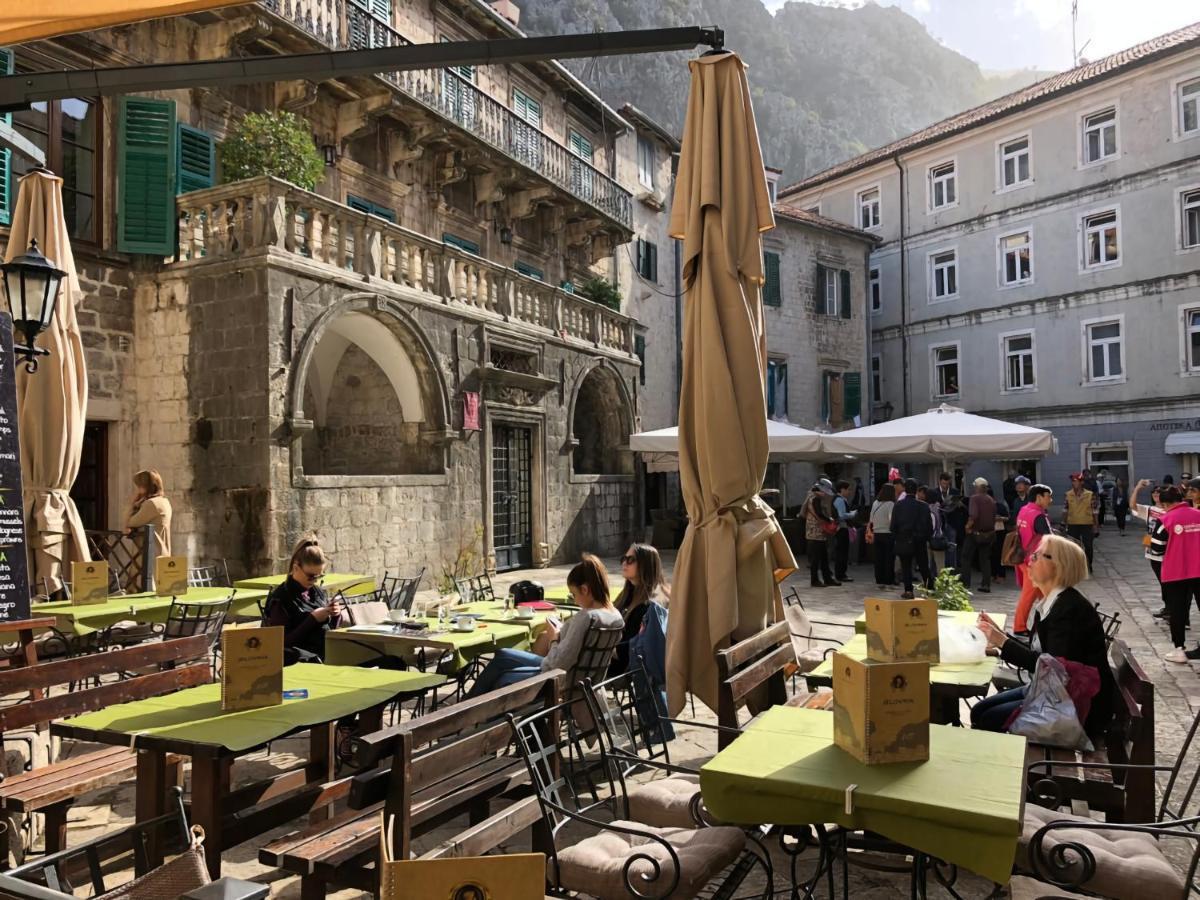 Cozy 2 Bedroom Apartment In Antique Bizanti Palace Kotor Exterior photo